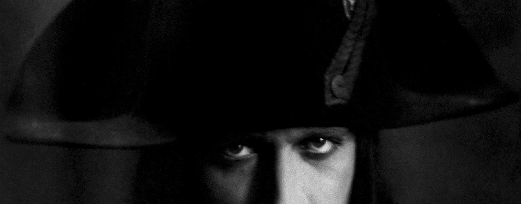Fast alle Regisseure hatten einen fatalen Hang zur Heroisierung, so auch im Stummfilmklassiker von Abel Gance (1927). 
