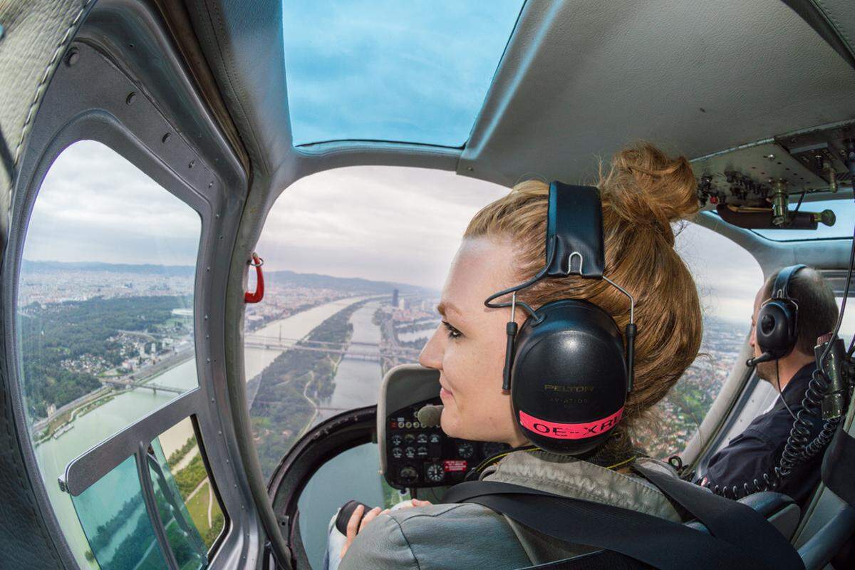 Während die einen eine Seilbahn auf den Kahlenberg planen, zeigen andere Wien von noch weiter oben. "Die Presse" hat ein neues Touristen-Rundflug-Programm getestet.