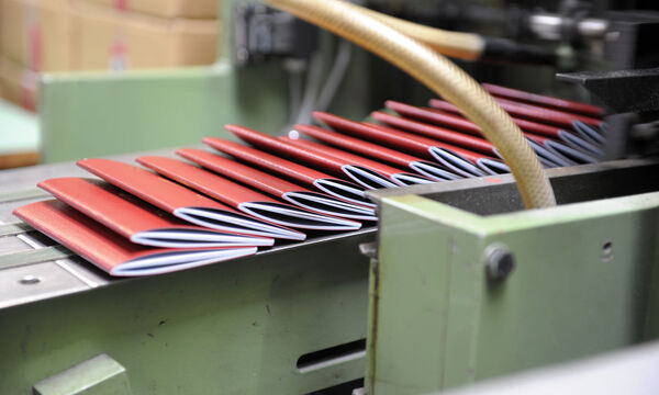 Symbolbild: Pässe werden gedruckt