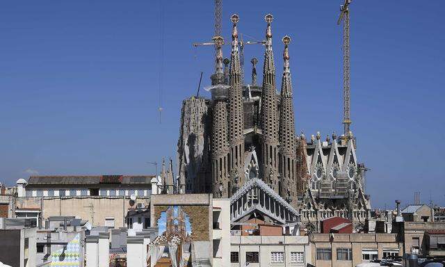 Archivbild eines der berühmtesten Wahrzeichen von Barcelona: die Basilika Sagrada Familia.