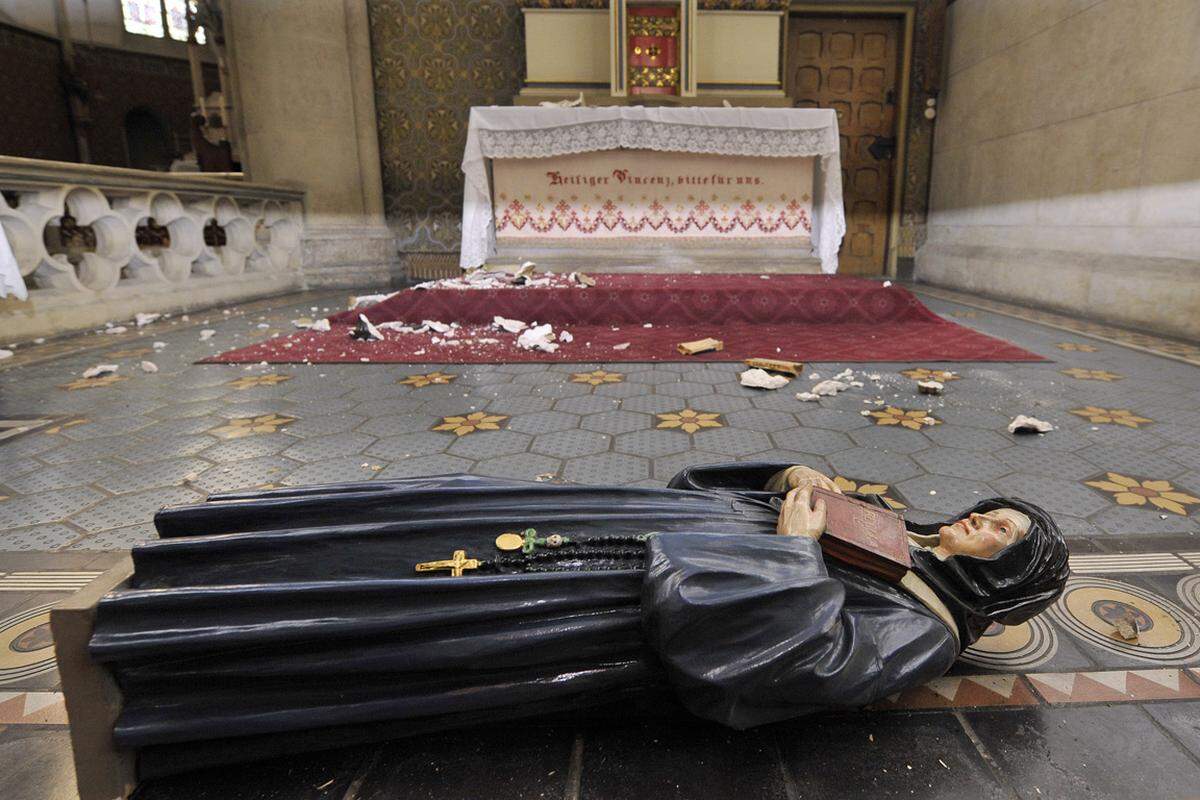 In der Lazaristenkirche in Wien-Neubau (Bild), in der Pfarrkirche Breitenfeld in Wien-Josefstadt und in der Pfarrkirche Neuottakring war es zuvor zu Beschädigungen gekommen. Und Anfang der Woche wurden auch in der Bernabiten-Kirche in Wien-Neubau zwei Statuen zerstört. Ein Verdächtiger ist in allen fünf Fällen geständig.