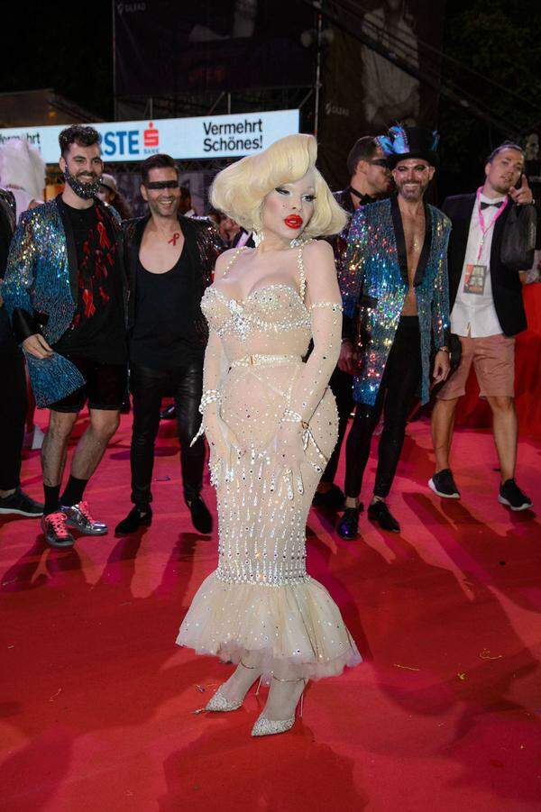 Kein Life Ball ohne Transfrau Amanda Lepore.