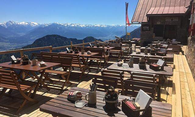  im Reservierungsportal gelistet ist etwa die Bettelwurfhütte im Tiroler Karwendel.