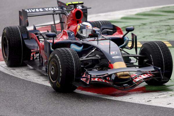 2008 sorgte Vettel für ein gewaltiges Ausrufezeichen: Nach mäßigem Beginn mit einigen Ausfällen punktete er in Monaco, Kanada, Hockenheim, Valencia und im verregneten Spa. Dann ging es nach Monza.