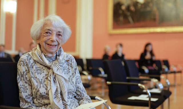 Im Alter von 101 Jahren hat die Holocaust-Überlebende Margot Friedländer eine Stiftung zur Förderung von Freiheit und Demokratie gegründet.