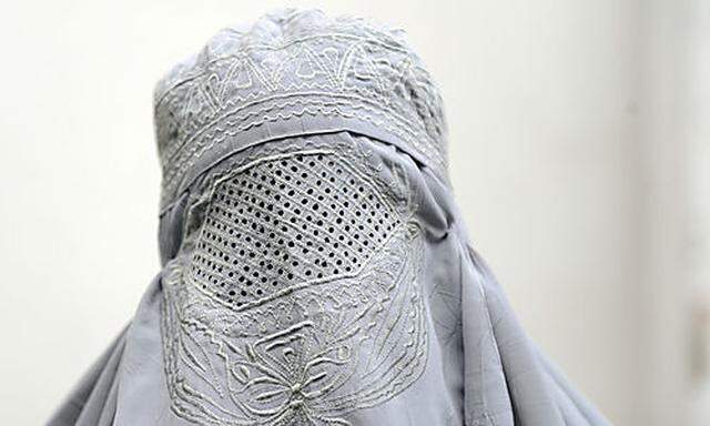 Spanien will Burka teilweise verbieten