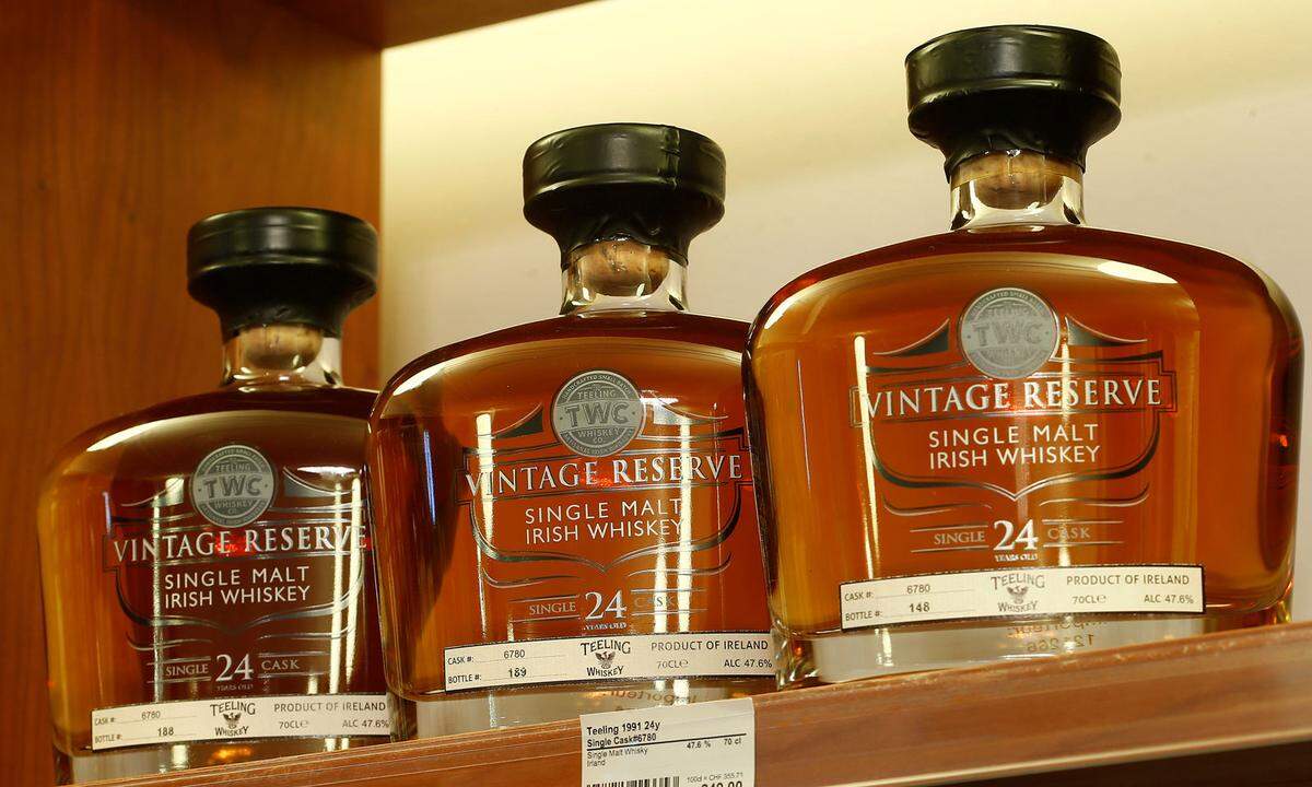 Vintage Whisky nennt sich Whisky aus einem einzigen Jahrgang, der auch auf der Flasche angegeben wird.