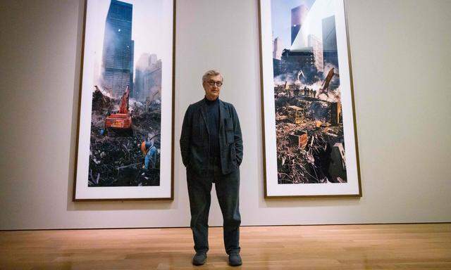 Der deutsche Filmemacher Wim Wenders hat den Preis für sein Lebenswerk bekommen. 