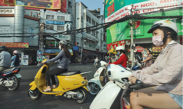 (Moped-)Verkehr in Ho-Chi-Minh-City.