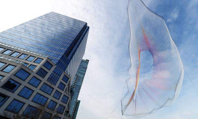 Janet Echelman vereint alte Handwerkstraditionen und Hightech.