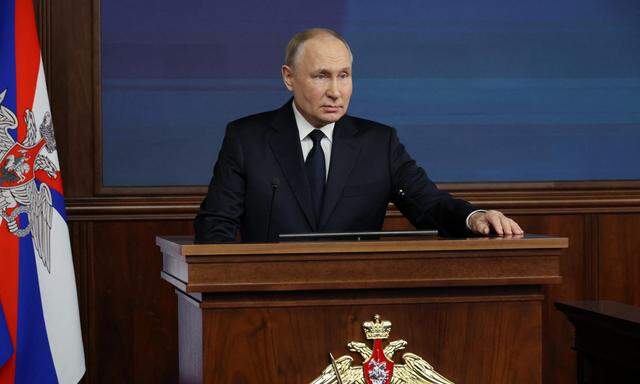 Alle Aktivitäten mit russischer Beteiligung sollen bis Mitte 2024 rechtlich getrennt werden, so ein Dekret, das Wladimir Putin unterzeichnet hat.
