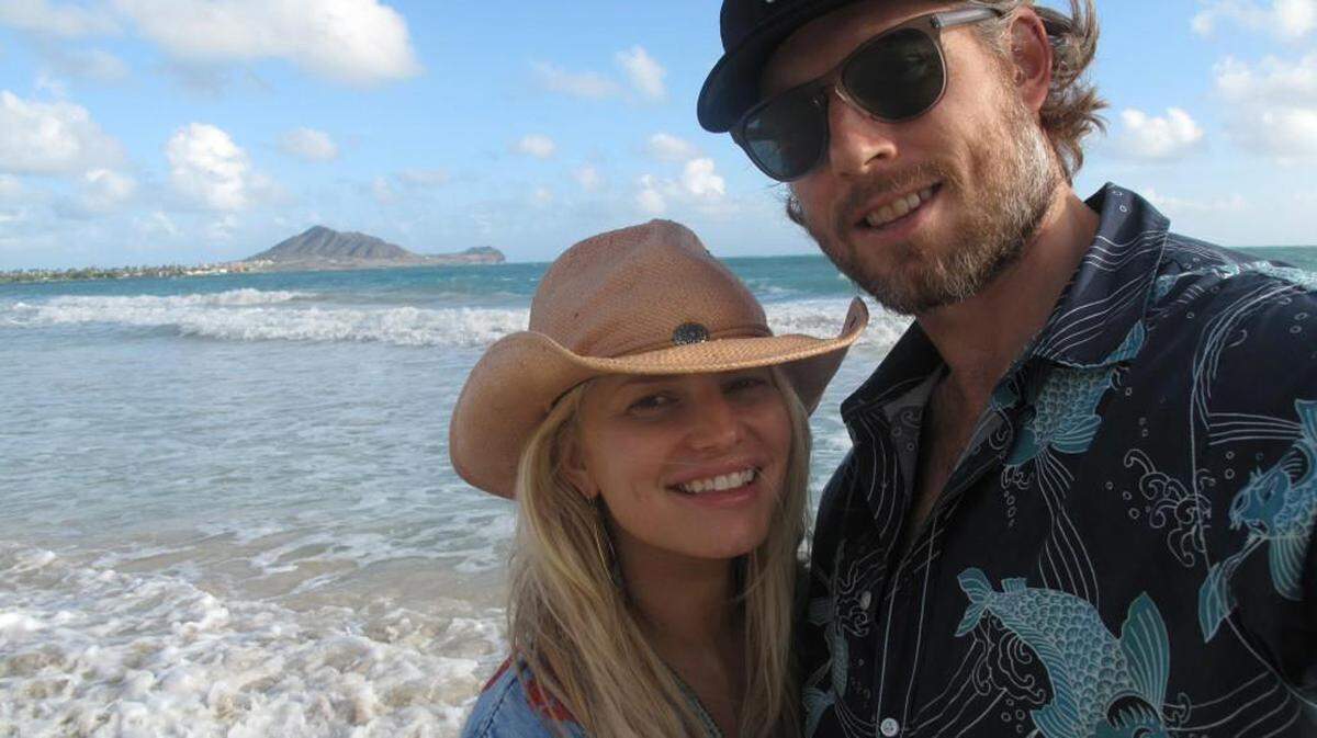 Jessica Simpson verbringt ihren Urlaub mit Lebensgefährte Eric Johnson in Hawaii.