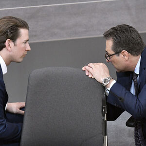 Archivbild: Kanzler Kurz (l.) und Vizekanzler Strache im Nationalrat