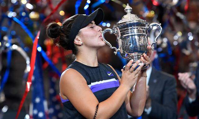 Erstes Grand-Slam-Finale und gleich der erste Sieg: Die Kanadierin Bianca Andreescu feierte in New York den größten Triumph ihrer noch jungen Karriere.