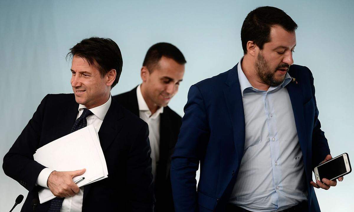 Drei Herren auf EU-Konfrontationskurs: Premier Giuseppe Conte, Fünf-Sterne-Chef Luigi Di Maio und Lega-Chef Matteo Salvini.
