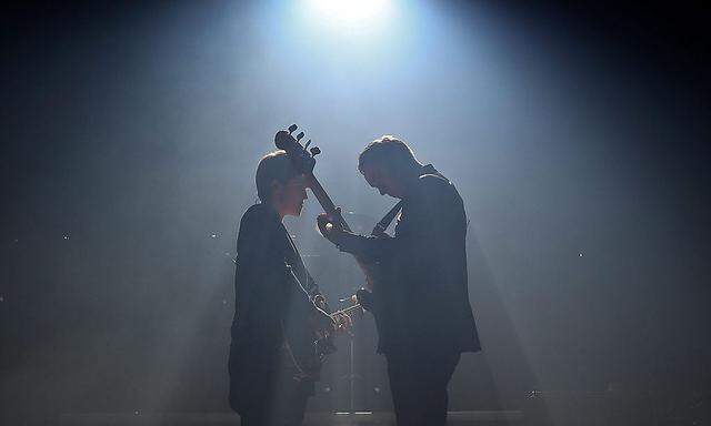 Archivbild: The xx bei ihrem Auftritt in Warschau am Dienstag
