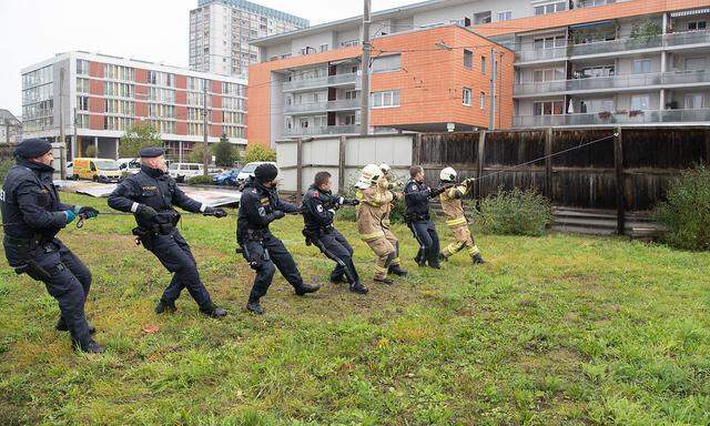 OBER�STERREICH: FEUERWEHREINSATZ WEGEN STURM