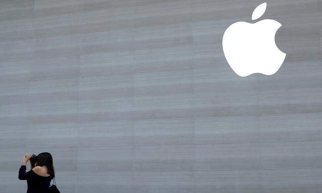 Apple ist wieder beliebt: Die Aktie nähert sich ihrem Allzeithoch.