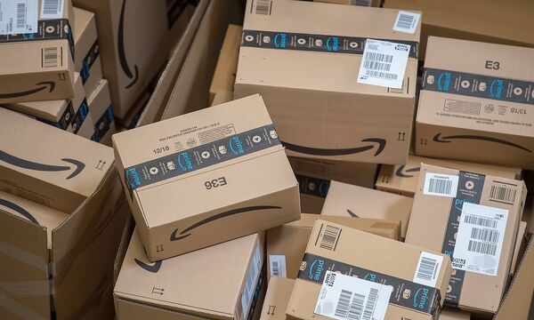 Logistiklager HAM2 von Amazon in Winsen Winsen *** Logistics warehouse HAM2 from Amazon in Winse