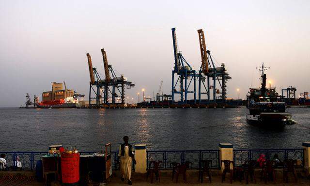 Port Sudan am Roten Meer.