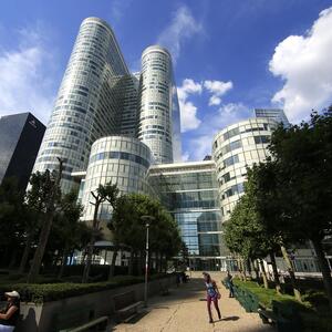 Der Kauf des Bürokomplexes Coeur Défense kostete 1,8 Mrd. Euro. 