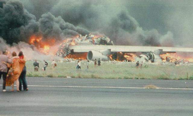 In der brennenden Boeing 747 der KLM starben alle 248 Insassen.