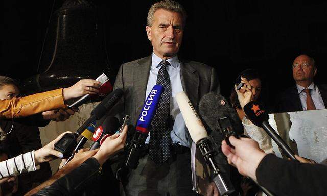EU-Kommissar für Energie, Günther Oettinger, steht vor vielen offenen Fragen im Gasstreit zwischen Russland und der Ukraine.