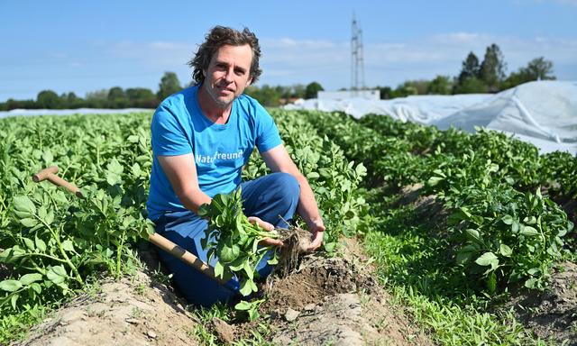 „Leider betreiben nur wenige Forscher mit den Landwirten Wissensaustausch auf Augenhöhe, um gemeinsam Lösungen zu entwickeln“, bedauert Gernot Bodner.