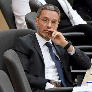 SONDERSITZUNG DES NATIONALRATES ZU BVT: KRAINER / KICKL