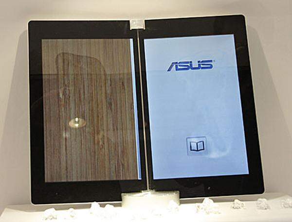 Auf der CES selbst waren noch keine marktreifen Produkte zu sehen. Asus zeigte den Prototypen eines Dual-Screen-Tablets mit Windows 7. Das zweite Display bietet bei Bedarf Raum für eine virtuelle Tastatur, ohne die Sicht auf die eigentliche Anwendung zu verdecken.