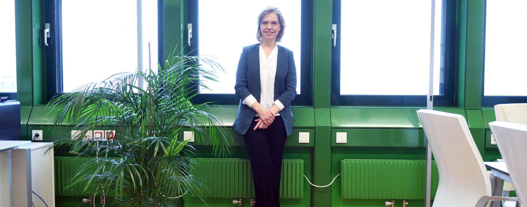 Geht die Umweltpolitik ziemlich anders an als ihre ÖVP-Vorgänger: Ministerin Leonore Gewessler (Grüne). 