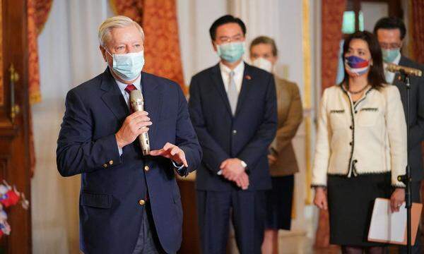 US-Senator Lindsey Graham spricht auf seinem Besuch in Taipeh.