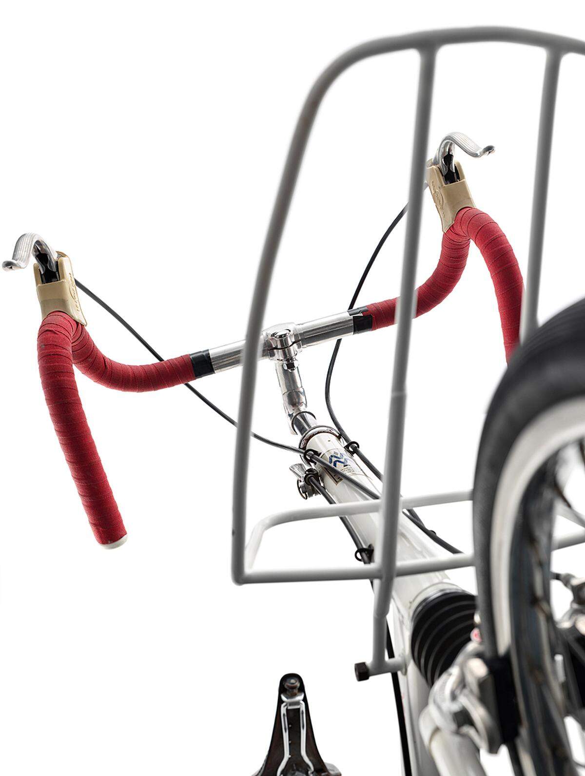 Moulton Speedsix (um 1965): Vollgefedertes Rennrad der Moulton Bicycle Company aus Großbritannien (Detailansicht). Design: Alex Moulton