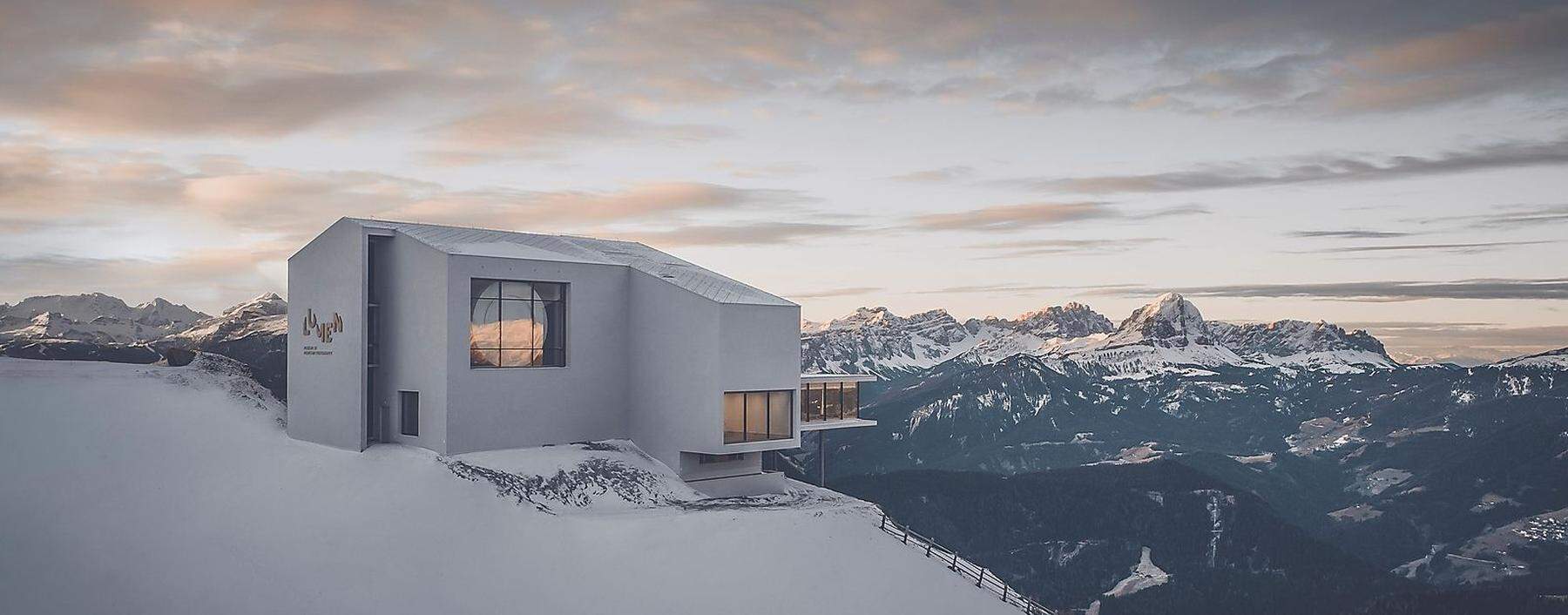 Auf dem Kronplatz ist viel Platz: Mittlerweile auch für das &quot;Lumen&quot;, ein Museum für Bergfotografie.