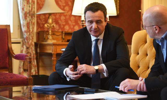 Im „Presse“-Interview wirft Kosovos Premier Albin Kurti Serbien eine „Salamitaktik“ bei den Verhandlungen vor. 