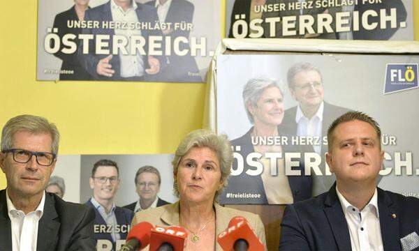 Das Herz der Freien Liste Österreich (FLÖ) "schlägt für Österreich", heißt es auf den Plakaten der Partei des Ex-Freiheitlichen Karl Schnell. Mit Forderungen wie etwa "kein Asyl nach illegaler Einreise", der Verankerung des Rechts auf Besitz und Tragen von Waffen und einer Radikalreform der EU bzw. eines Austritts will man an "klaren Positionen festhalten", wie Spitzenkandidatin Barbara Rosenkranz erklärt. 