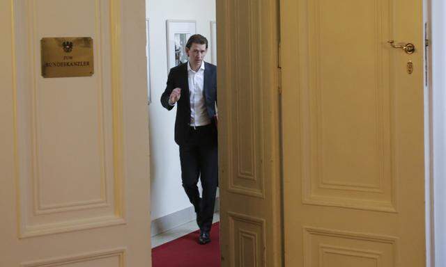 Austrian Foreign Minister Kurz arrives for his first cabinet meeting in Vienna