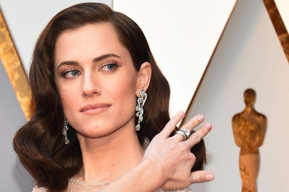 Allison Williams glänzte in Diamant-Schmuck von Harry Winston mit der Oscar-Statue um die Wette: Ohrringe (16,03 Karat) und Armband (10,15 Karat). Quelle: Forbes