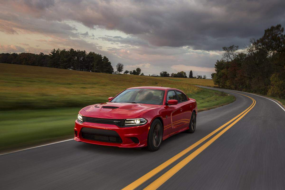 Für die richtige Gangwahl sorgt im Dodge Charger ST eine Achtgangautomatik, mit Handschaltung ist das Auto nicht zu haben.