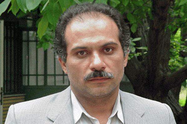 Der Physik-Professor Massud Mohammadi wird bei einem Bombenanschlag in der Hauptstadt Teheran getötet. Der Sprengsatz explodiert nahe dem Haus des 50-jährigen Forschers. Der Iran wirft Israel und den USA vor, seine Atomwissenschaftler gezielt zu "eliminieren". Rund ein Jahr nach dem Attentat werden mehrere angebliche Agenten des israelischen Geheimdienstes Mossad im Iran festgenommen, im Mai 2012 wird einer von ihnen erhängt.