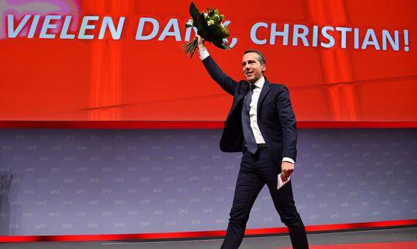 SPÖ-Chef Christian Kern übernahm das Amt des Bundeskanzlers von Werner Faymann im Mai 2016, nach der Nationalratswahl 2017 musste er sich davon verabschieden und übte sich seither als Vorsitzender der größten Oppositionspartei. Im Oktober 2018 zog er dann gänzlich den Hut - und trat als SPÖ-Obmann ab.