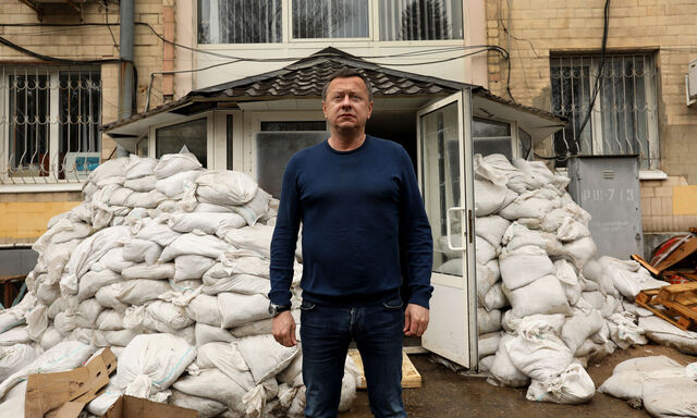 Oleksander Goncharenko, Bürgermeister von Kramatorsk, rüstet seine Stadt für eine mögliche Belagerung: „Es geht um Verpflegung, Wasser und Medizin.“ 