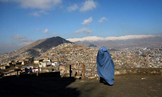 Frauenleben in Kabul: Noch immer werden Frauen als Bürgerinnen zweiter Klasse gesehen. 