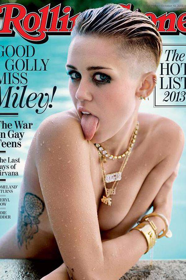 Genauso wenig Textilien trug die 20-Jährige beim Shooting für das Cover des jüngsten "Rolling Stone"-Magazins (Oktober-Ausgabe). Cyrus zeigt - einmal mehr - Zunge und Tätowierungen.