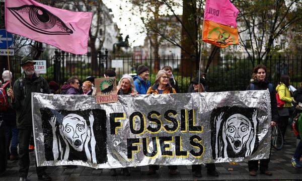 Proteste gegen BP gehören in London bereits zum Straßenbild, hier eines vor der Konzernzentrale im Dezember 2023.
