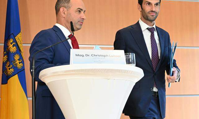 Landesrat Christoph Luisser (li.) und Landeshauptfrau-Stellvertreter Udo Landbauer (re., beide FPÖ) präsentierten am Montag einen Zwischenstand der beantragten Hilfen.