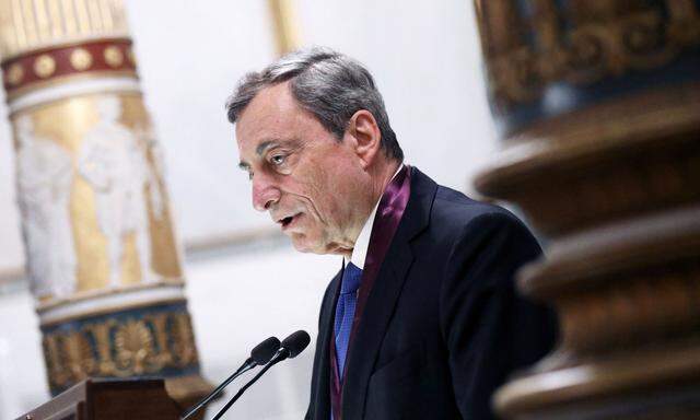 EZB-Präsident Mario Draghi leitet eine letzte Zinssitzung