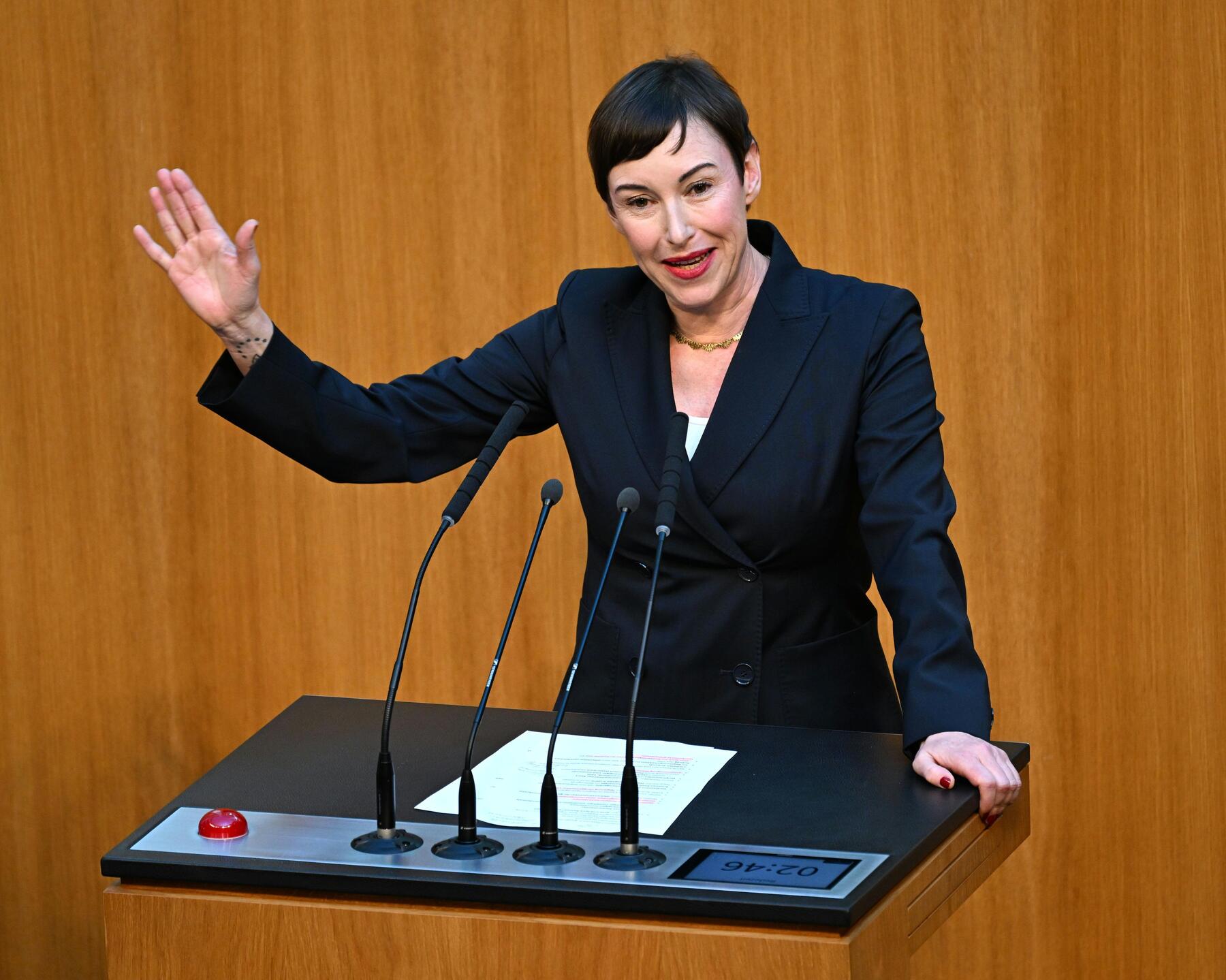 Brandstötter im Morgenjournal zum ORF: „Ein Desaster, dieses Bild“ [premium]