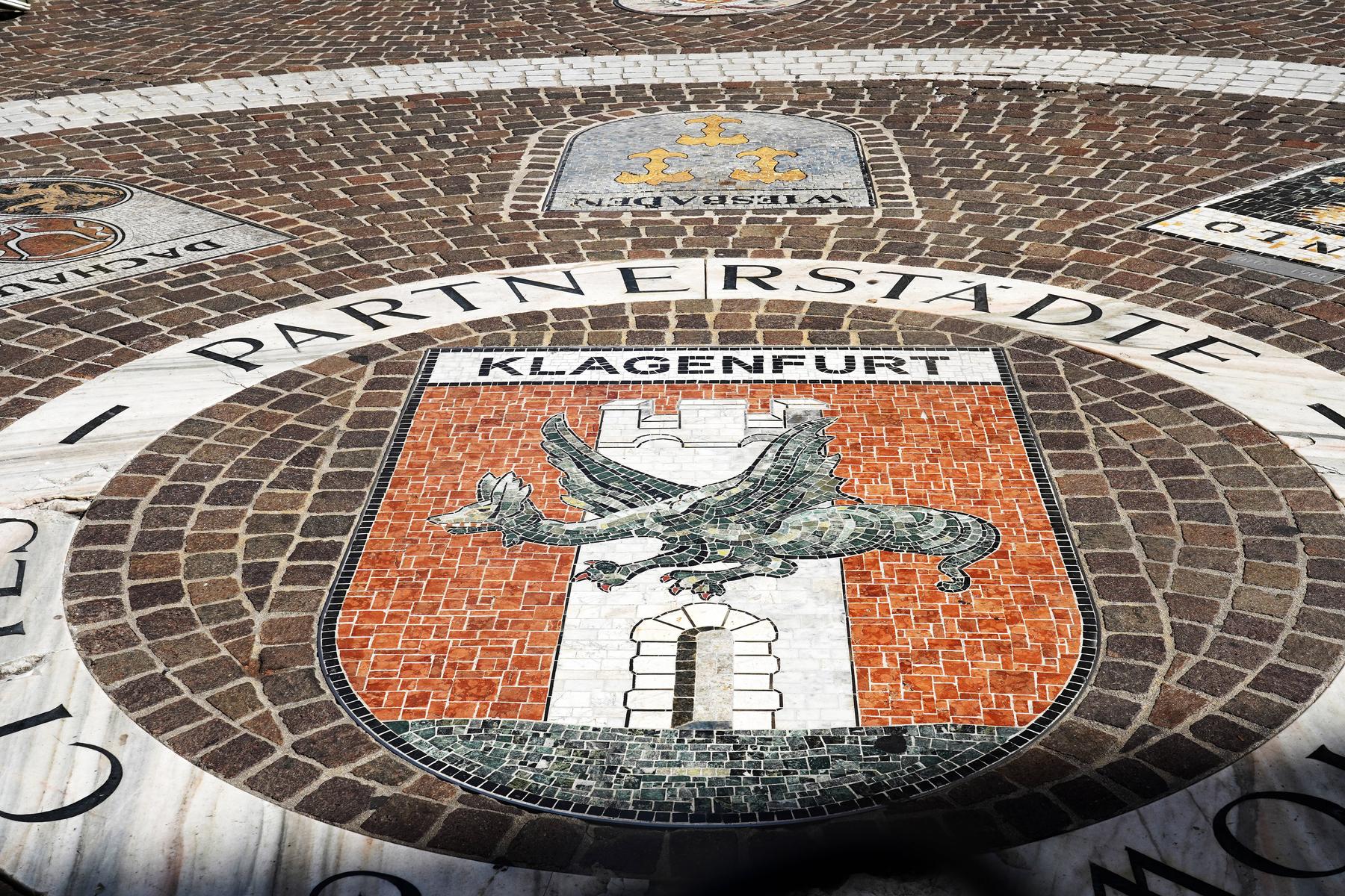 Računsko sodišče kritično glede prodaje deželnega premoženja na Koroškem