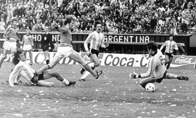 FUSSBALL - WM / RUECKBLICKE / 1978 : Finale ARGENTINIEN - NIEDERLANDE  3:1